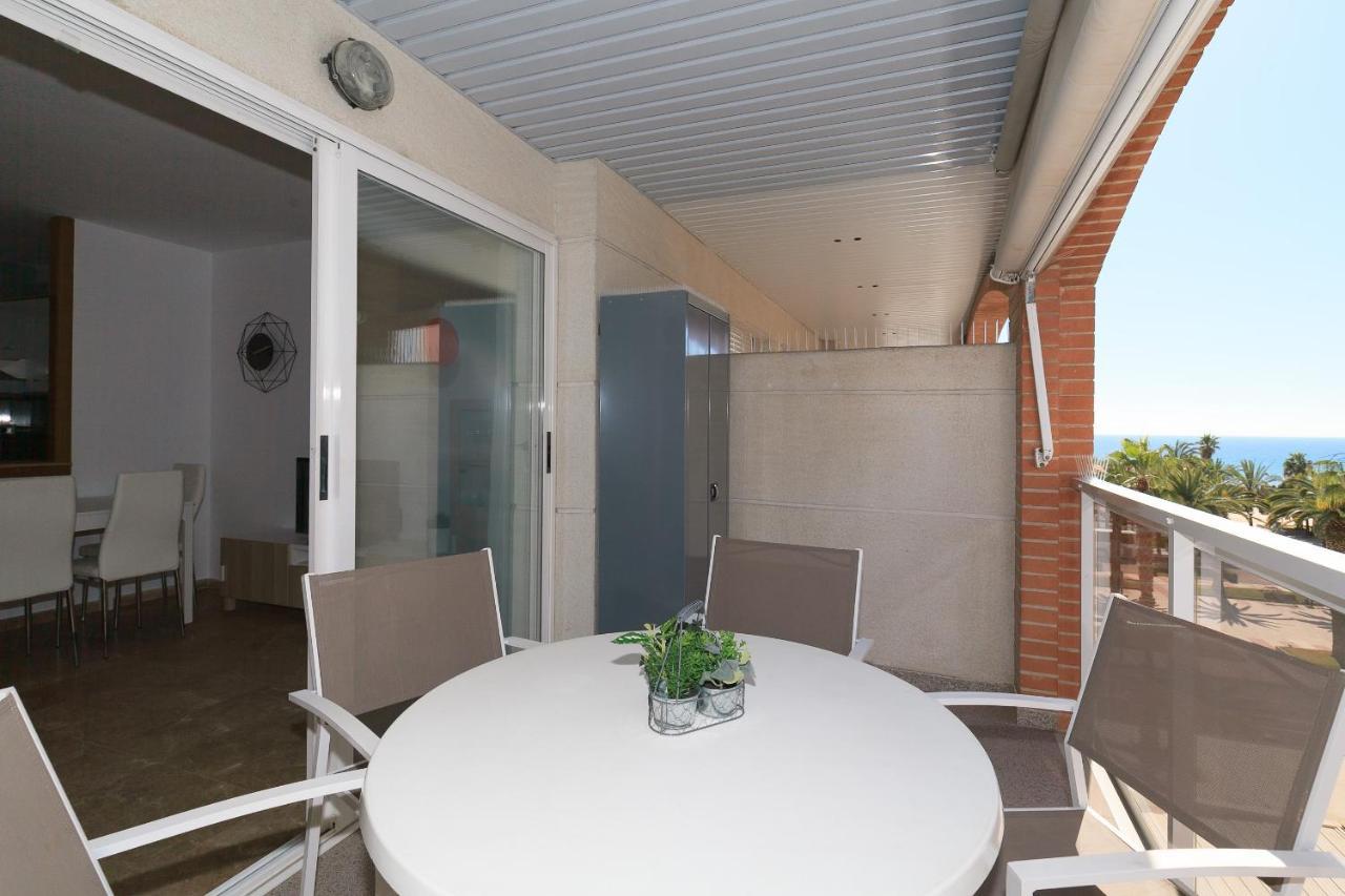 Uhc Center Apartments サロウ エクステリア 写真