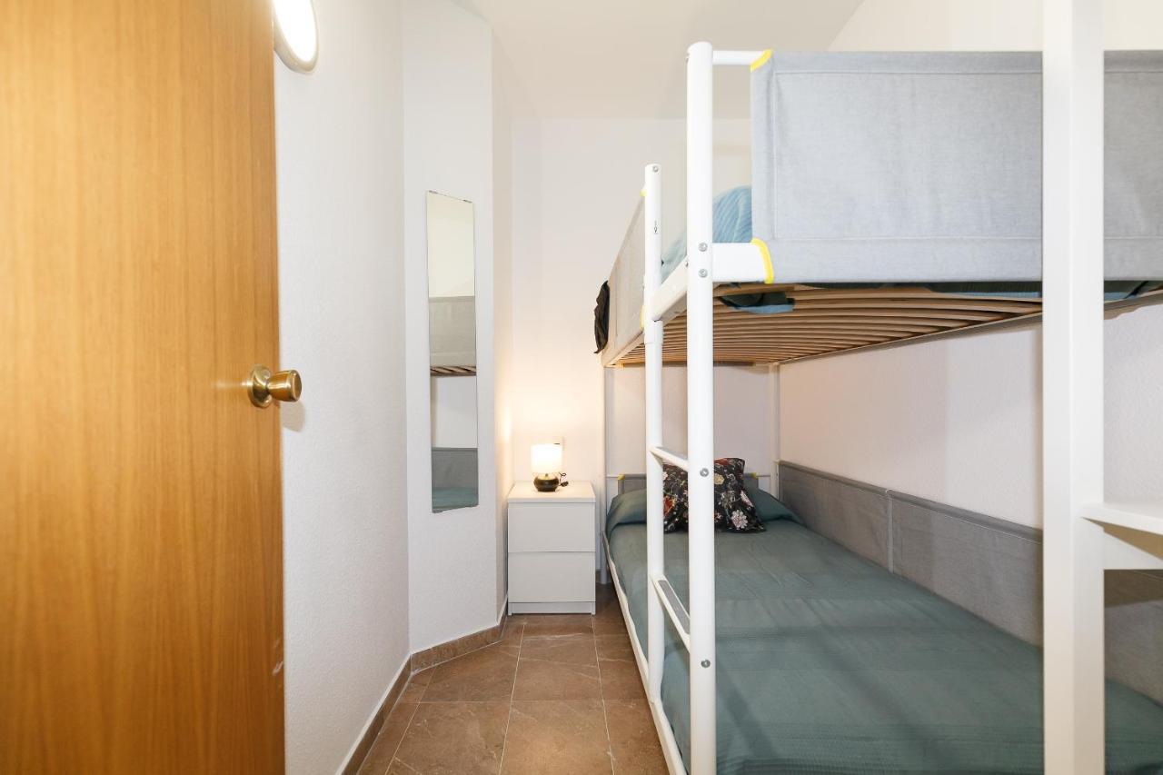 Uhc Center Apartments サロウ エクステリア 写真