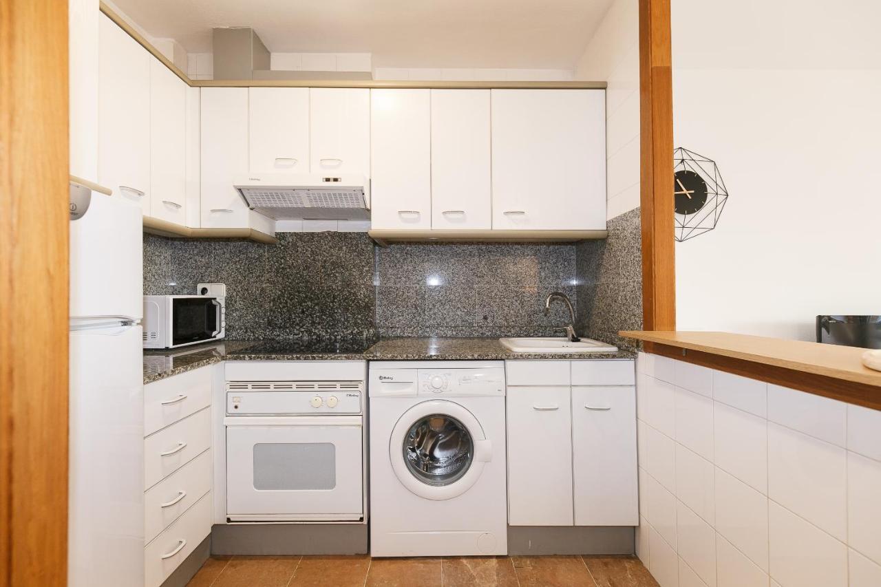 Uhc Center Apartments サロウ エクステリア 写真