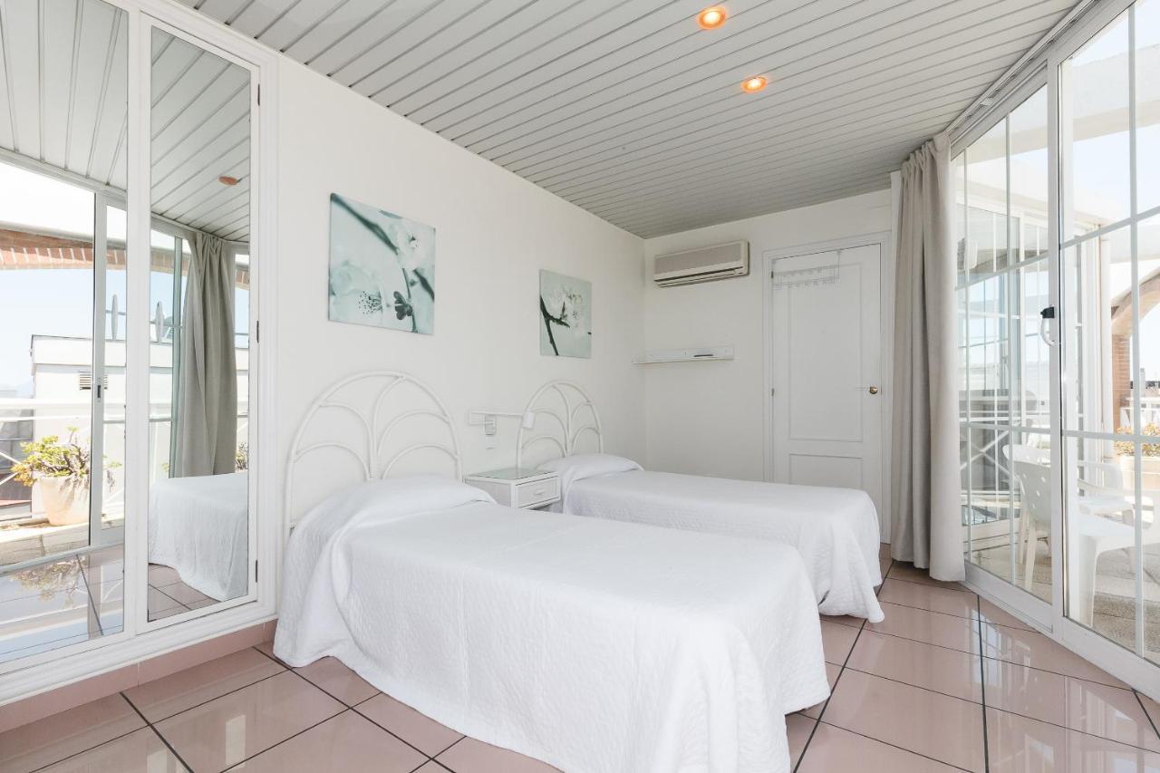 Uhc Center Apartments サロウ エクステリア 写真