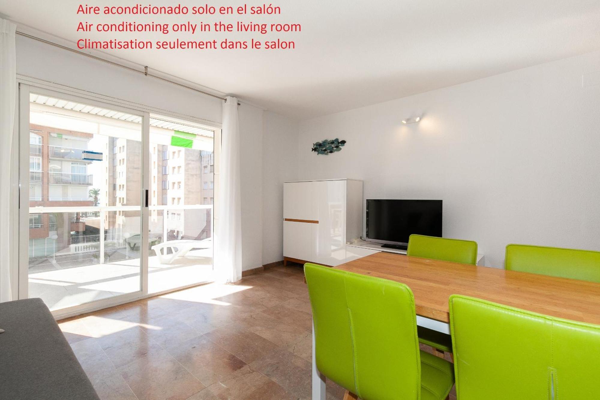 Uhc Center Apartments サロウ エクステリア 写真