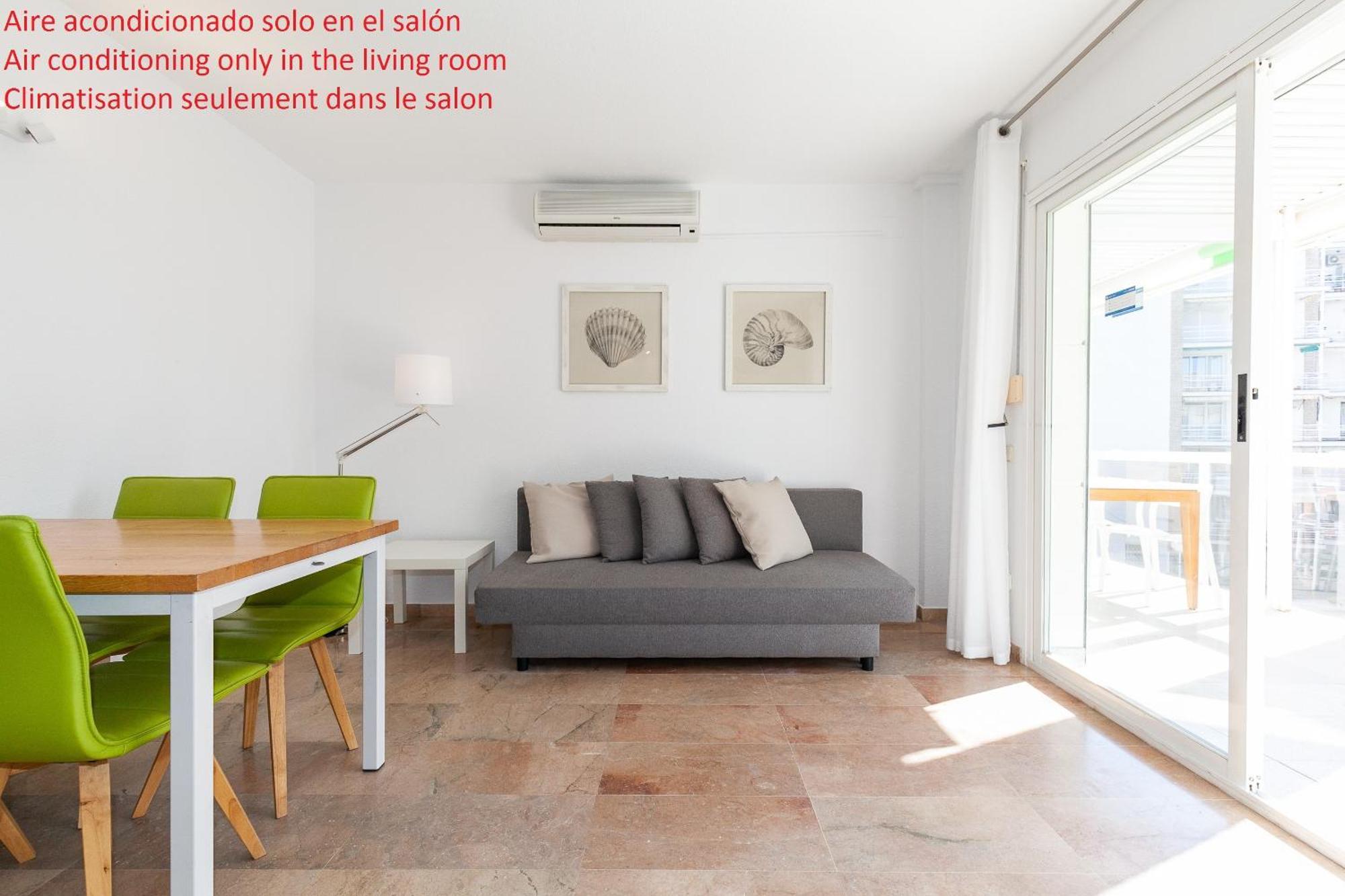 Uhc Center Apartments サロウ エクステリア 写真