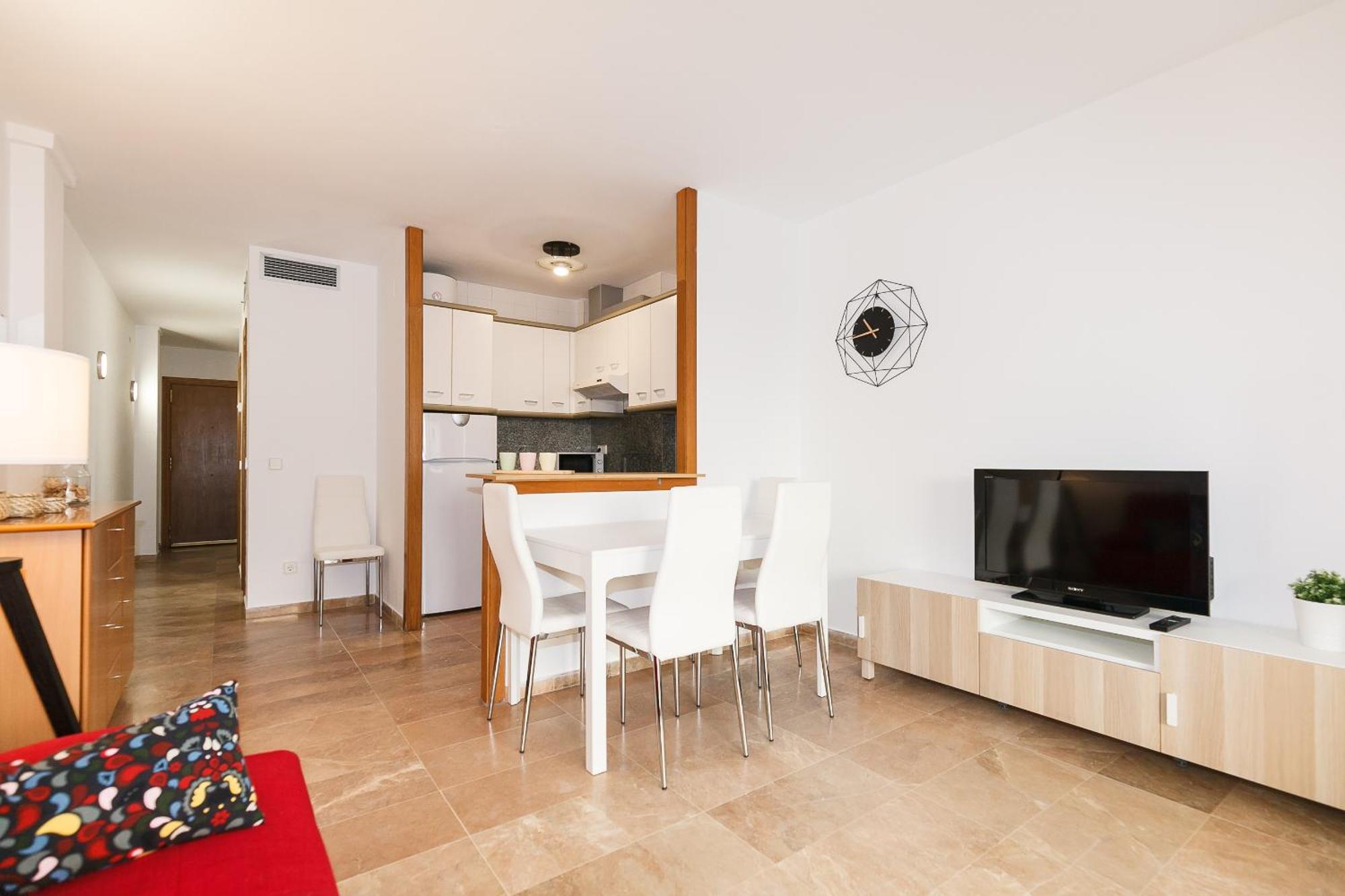 Uhc Center Apartments サロウ 部屋 写真