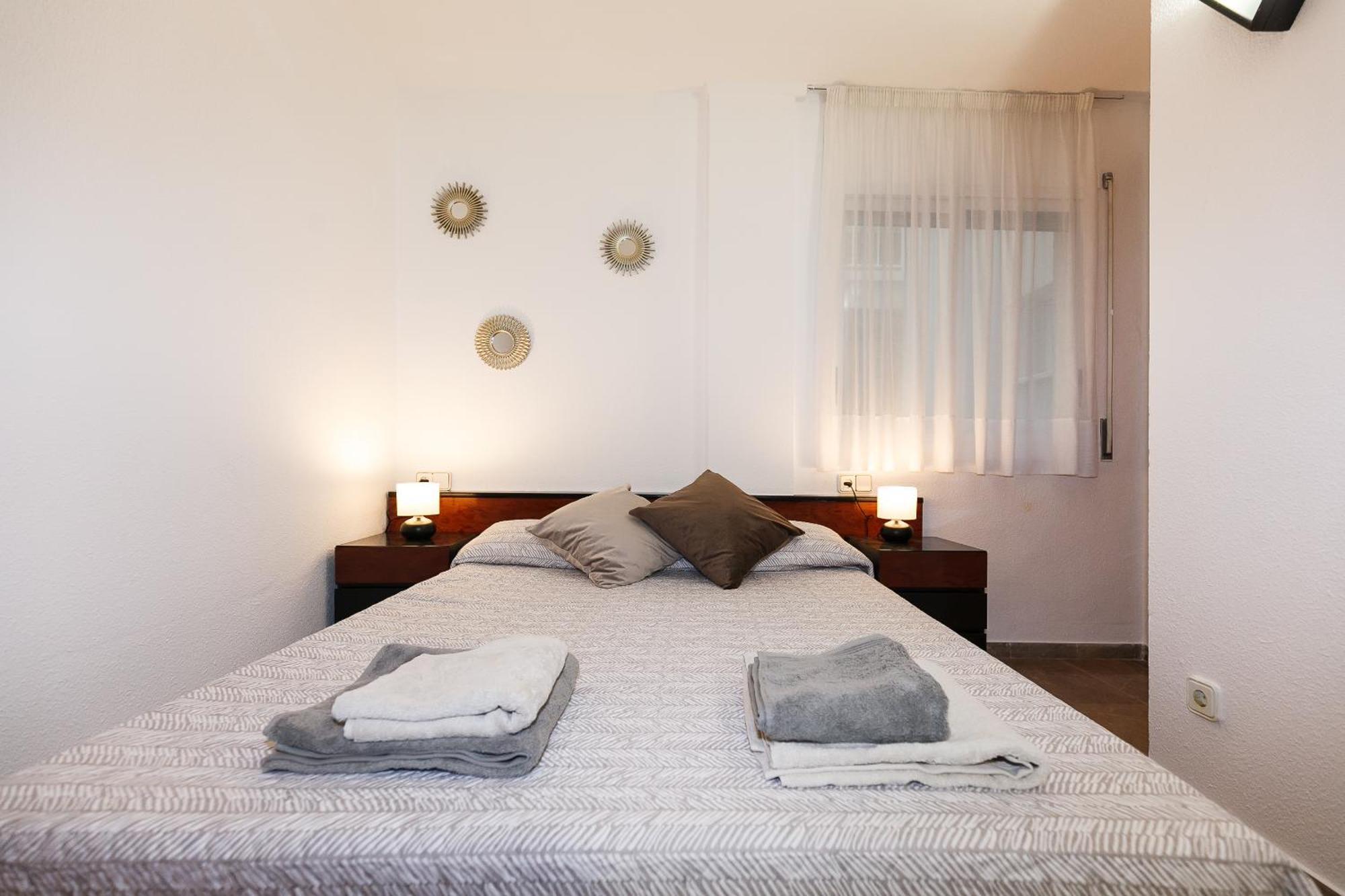 Uhc Center Apartments サロウ 部屋 写真
